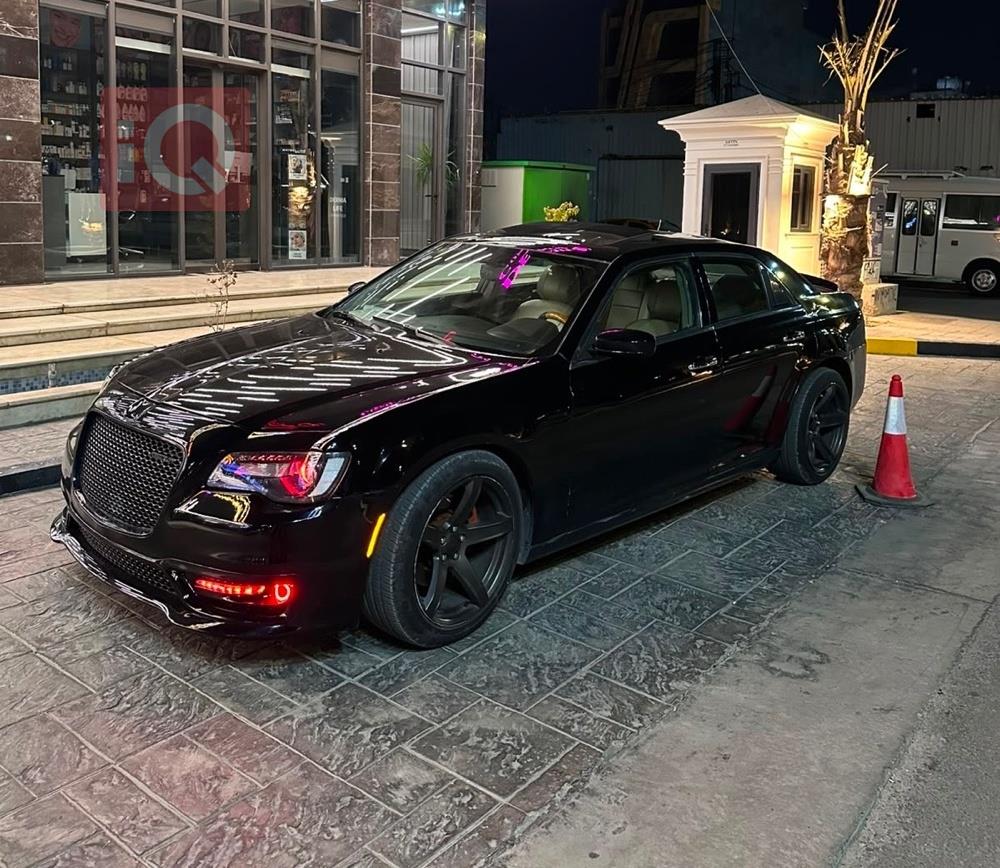كرايسلر 300